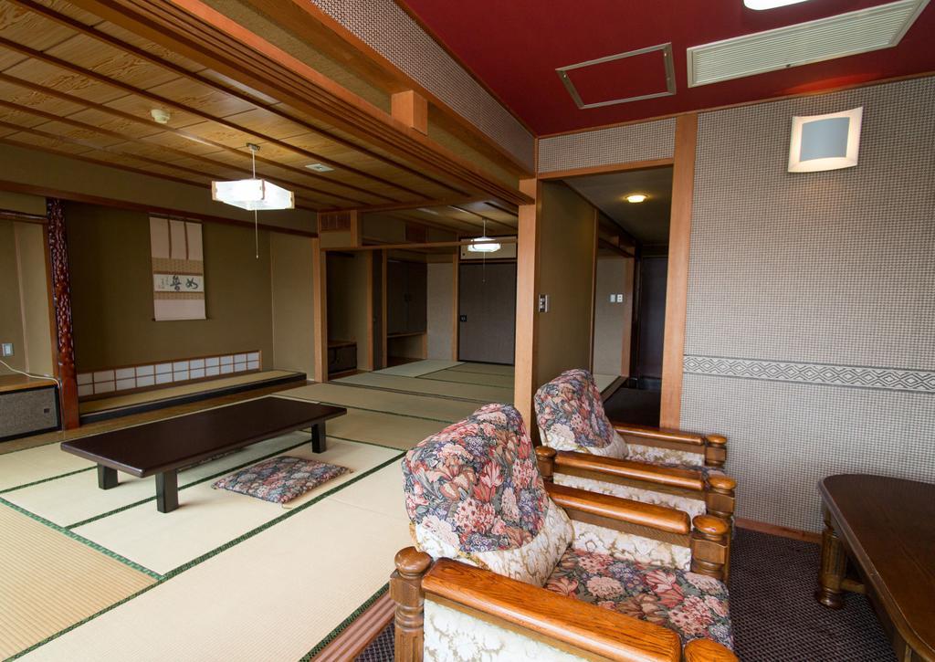 Izuito Onsen Daitokan Екстериор снимка